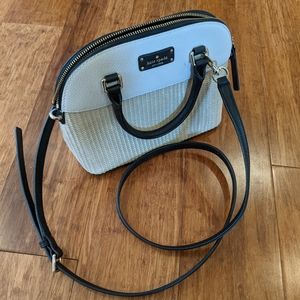 Kate spade small black and cream purse